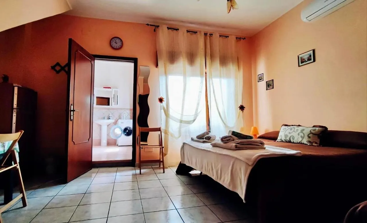 Casa Holiday Sea Etna Di Enza Linguaglossa Bed & Breakfast