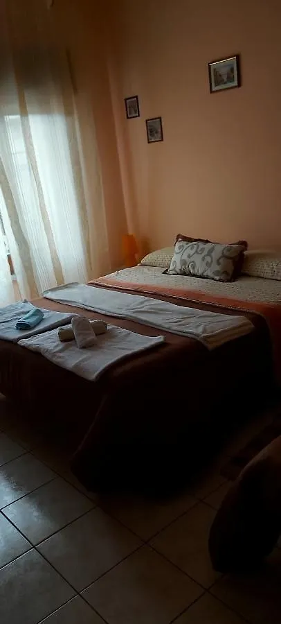 Casa Holiday Sea Etna Di Enza Linguaglossa Alojamento de Acomodação e Pequeno-almoço