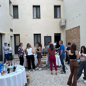 dpendance-la-corte.it-lombardy.com/