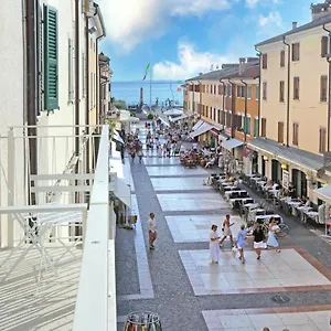 ancora-suites.hotelinveneto.com/